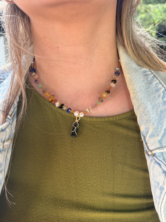 Collar "Eclipse" con Piedra.